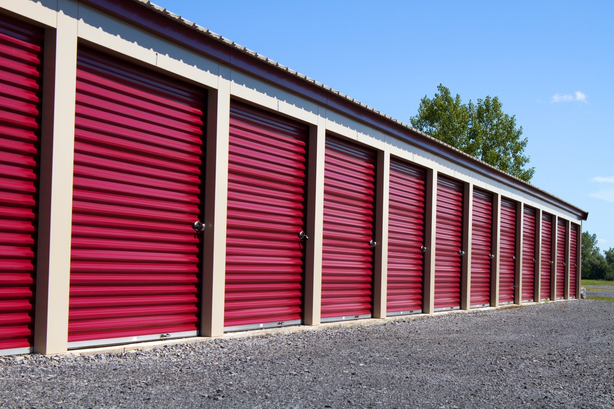 Mini rental units for temporary self storage